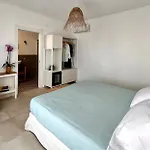 Bed and Breakfast Casa Cunaci 4*