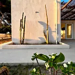 Casa Cunaci Bed and Breakfast 4*