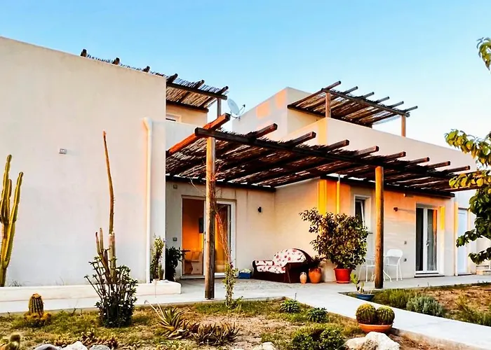 Casa Cunaci Alojamento de Acomodação e Pequeno-almoço 4*