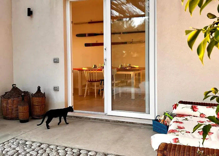 Casa Cunaci Alojamento de Acomodação e Pequeno-almoço 4*