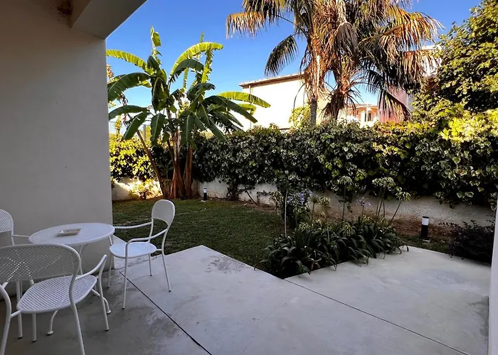 Casa Cunaci Alojamento de Acomodação e Pequeno-almoço 4*